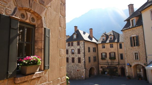 Top idées créatives pour améliorer les façades à Annecy